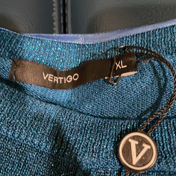 Moroccan Blue sparkly top Very unique sleeves. - Picture 6 of 7